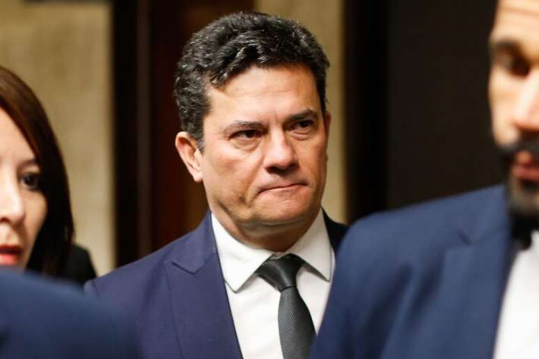 Sérgio Moro chegando ao Senado, nesta segunda-feira, 1º de abril