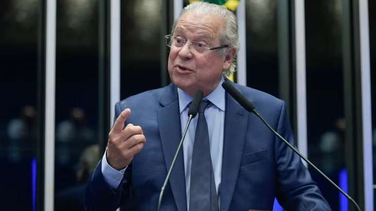 José Dirceu voltou ao Congresso Nacional após 19 anos afastado