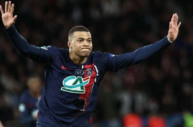 FRANCK FIFE/AFP via Getty Images - Legenda: Mbappé anotou o gol que colocou o PSG na final da Copa da França