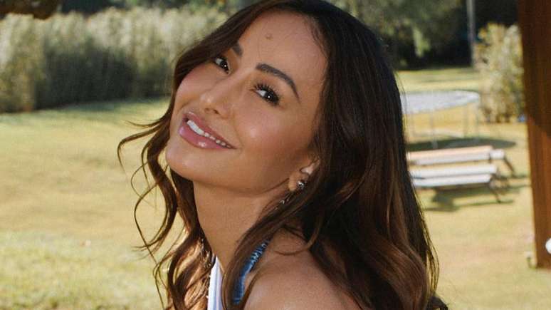 Sabrina Sato wears a very low-cut swimsuit and her butt steals the show: ‘Perfect’