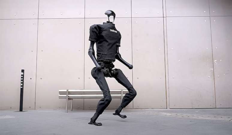 Rob&ocirc; H1, da Unitree, pode correr at&eacute; 18 km/h, tr&ecirc;s vezes mais que rival da americana Boston Dynamics. Foto: Unitre/Divulga&ccedil;&atilde;o