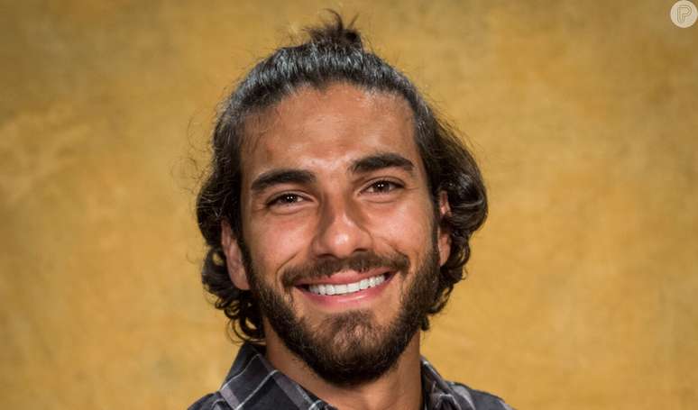 Hugo Moura &eacute; ator? Assumido como ex-marido de Deborah Secco, o bonit&atilde;o j&aacute; teve um trabalho bem ousada na Globo.