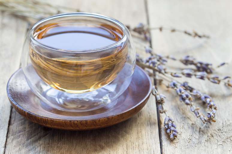 lavanda-cha-fitoterapico