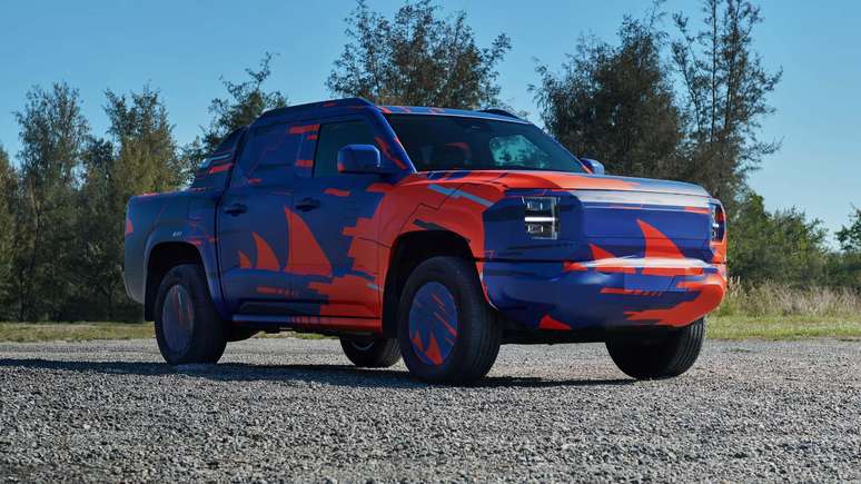 Nova picape m&eacute;dia da BYD camuflada