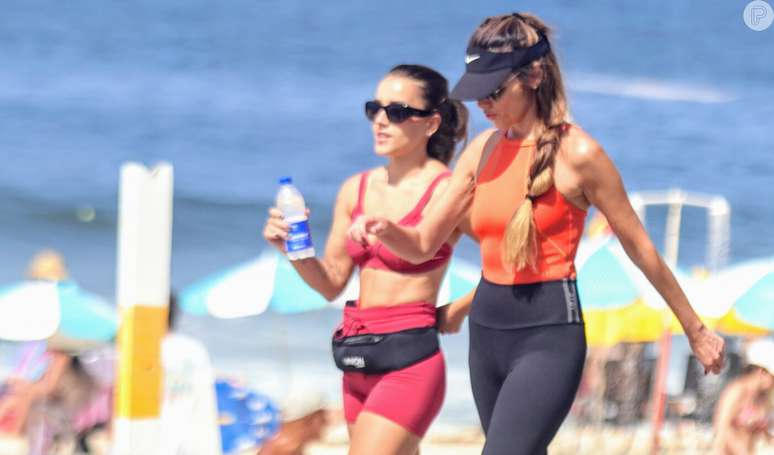 Patricia Poeta shows off her flat stomach and shows harmony with her daughter-in-law during a stroll along the Rio waterfront during a break from the ‘Encontro’.  Photos!