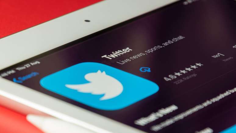 Elon Musk challenges STF and says Twitter may shut down in Brazil