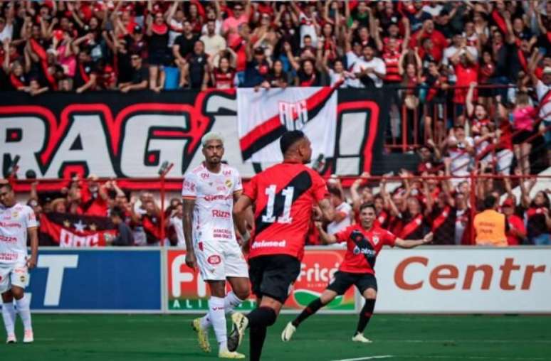 Atlético Goianiense é tricampeão estadual