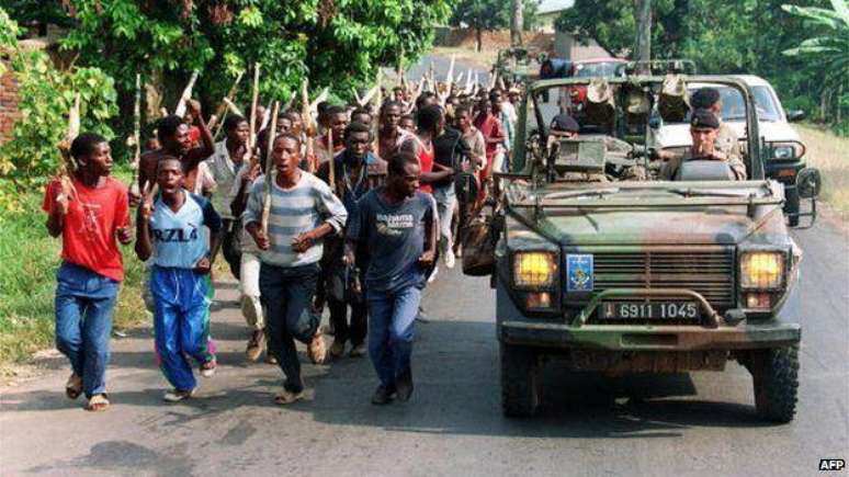 French forces in Rwanda were accused of not doing enough to stop the killings French forces in Rwanda were accused of not doing enough to stop the killings