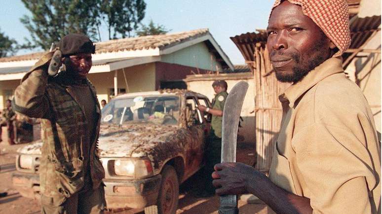 The Hutu militiamen received lists with the names of the Tutsis they were supposed to kill along with all their families. The Hutu militiamen received lists with the names of the Tutsis they were supposed to kill along with all their families.