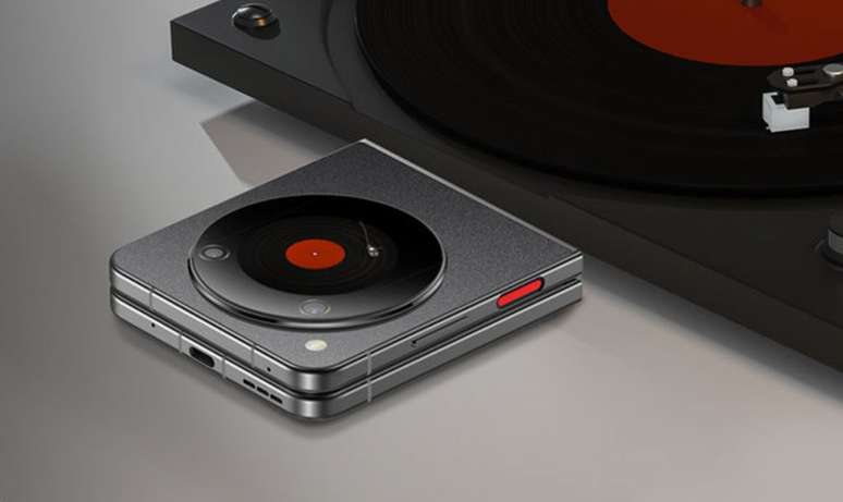 Despite the global announcement in February, Nubia Flip arrives initially in China and there are no plans to launch in other regions (Image: Reproduction/Nubia) Despite the global announcement in February, Nubia Flip arrives initially in China and there are no plans to launch in other regions (Image: Reproduction/Nubia)