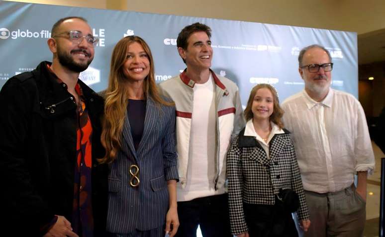 Gianecchini e Grazi, junto com Raphael Montes, José Eduardo Belmonte e a atriz Juliana Bim.