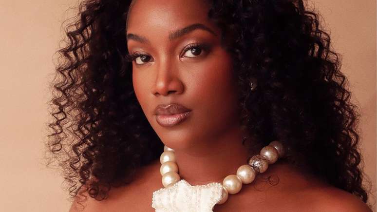 Iza announces her pregnancy with her first child with Yuri Lima