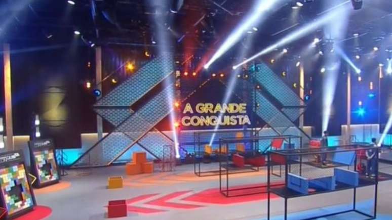 The mother of the famous funk singer will participate in the reality show ‘A Grande Conquista’