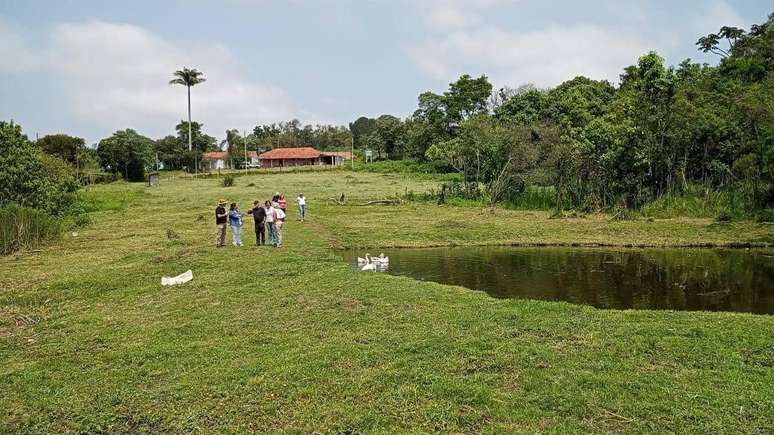 Área em que será construída a comunidade tem lago natural e diversas árvores