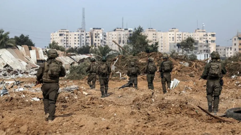 A retirada de tropas israelenses de Khan Younis pegou os observadores de surpresa