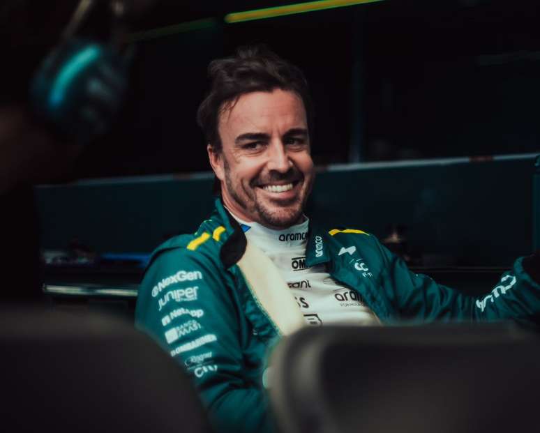 Fernando Alonso encerra mistério e define destino na F1
