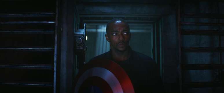 Como era de se esperar, Sam Wilson vai ter sua posição como Capitão América sendo questionada no filme (Imagem: Divulgação/Marvel Studios)