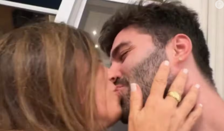 Influencer’s mother kisses son’s mouth when he wins property, video generates controversy and daughter-in-law says: ‘I put my tongue in her mouth’