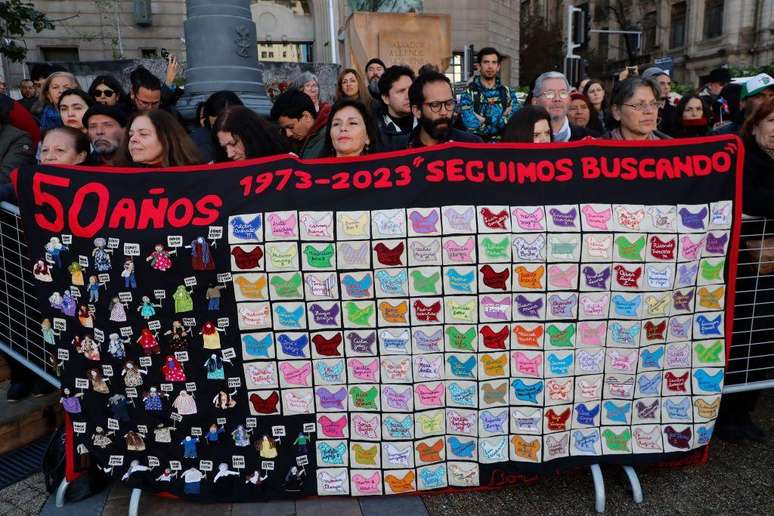 Manifestação em 2023 em memória às pessoas desaparecidas durante o regime Pinochet