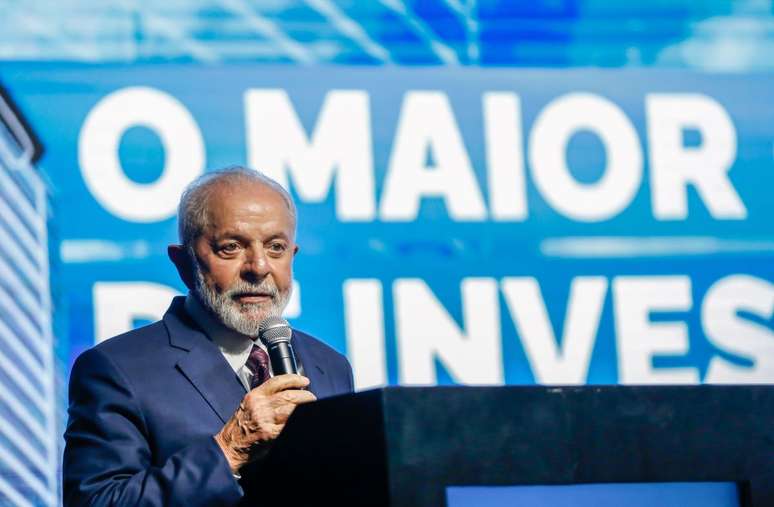 Lula pareceu ter afrouxado a lei, mas foram mantidas aspectos que a endureceram; polêmica da "saidinha" dominou o debate