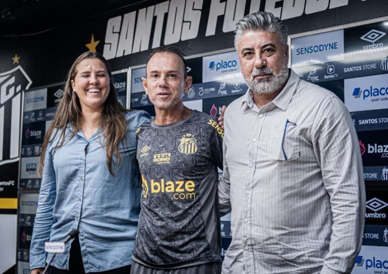 Acusado de assédio, Kleiton Lima sofreu críticas pelo retorno e na rodada pelo Brasileirão Feminino