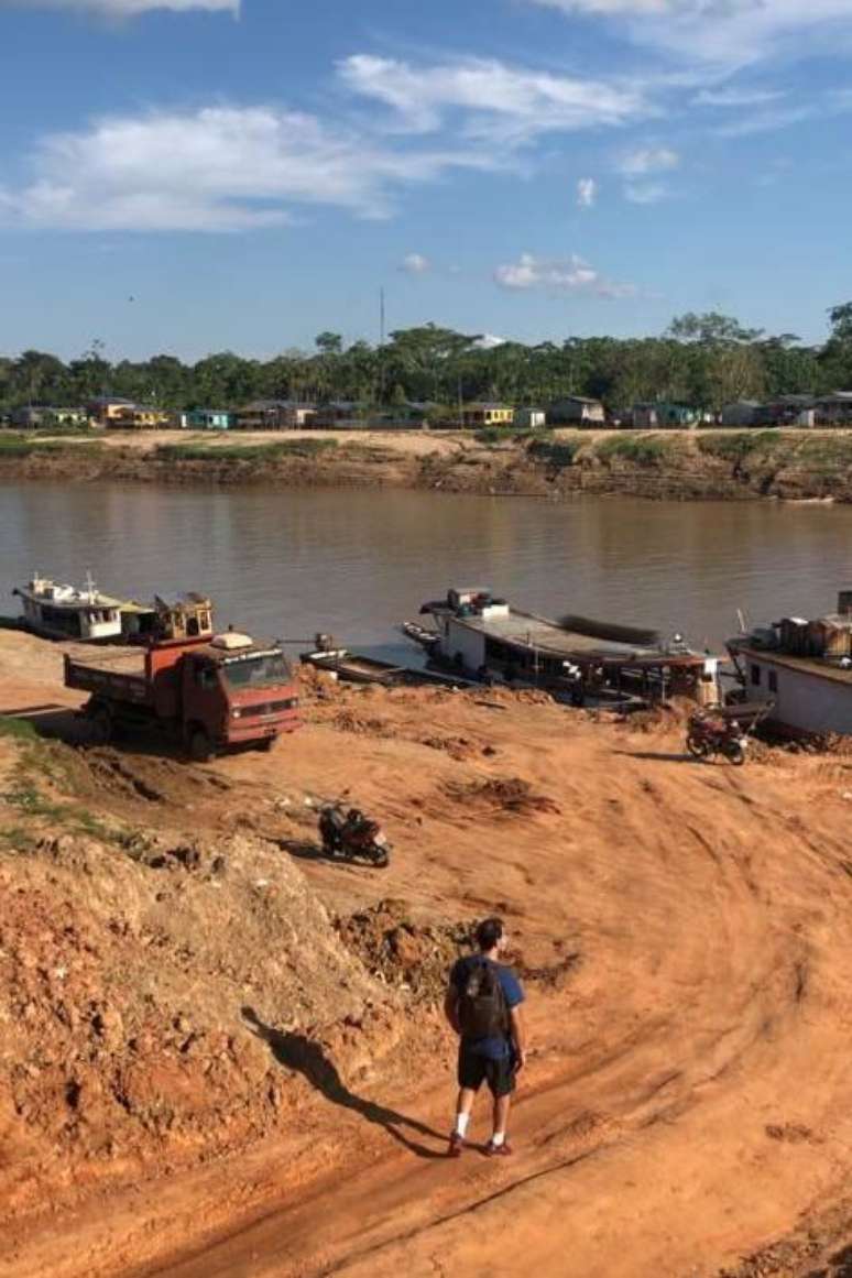 'Precisamos olhar com mais carinho e realismo para a pobreza na Amazônia', diz Nery – na foto, durante viagem a Ipixuna, no Amazonas