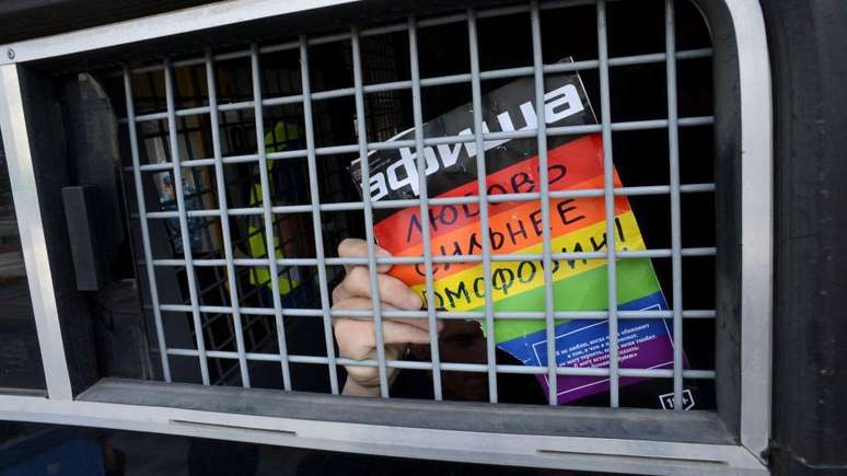 Apoiar o movimento LGBTQ é agora um crime na Rússia, punível com até 10 anos de prisão