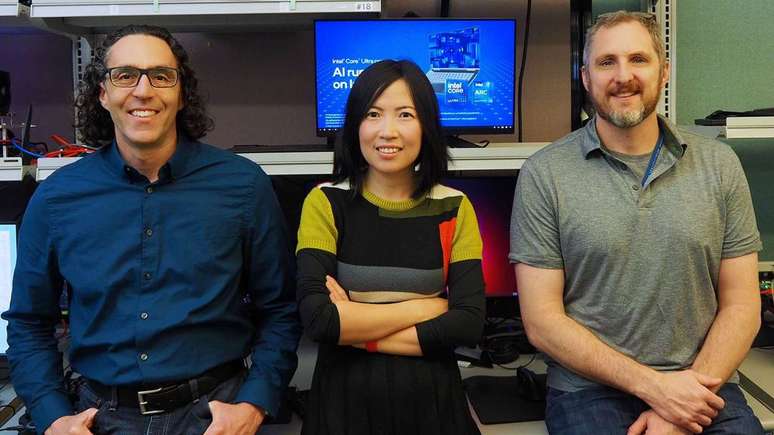 Mark Gallina, Olena Zhe e Michael Frederick, Time de Engenharia em Inteligência Aumentada da Intel. (Imagem: Intel / Divulgação)