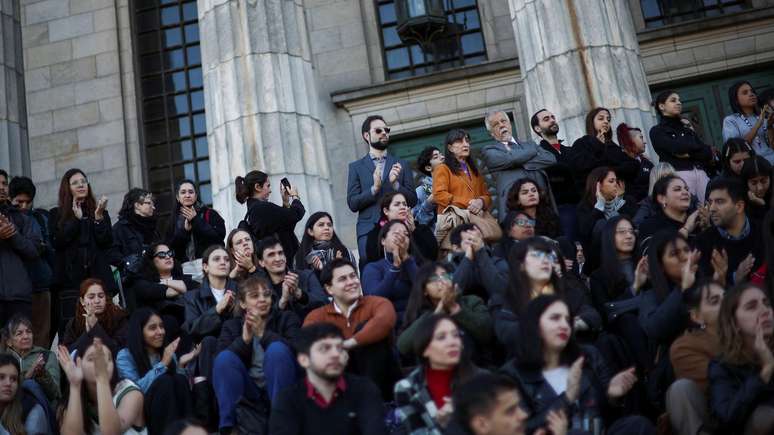 Estudantes da UBA protestam contra a política orçamentária de Javier Milei