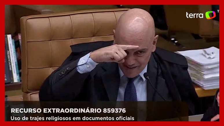 Moraes brinca sobre ser calvo em sessão do STF: 'Vou me autoprocessar por bullying'