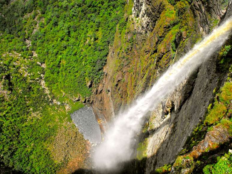 Cachoeira da Fumaça é uma das principais atrações da Chapada Diamantina