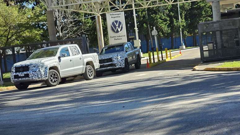 Flagra do novo VW Amarok em testes na Argentina