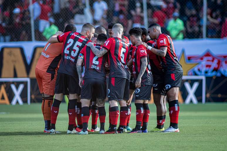 A dupla Ba-Vi empatou em 2 x 2, no Barradão, em Salvador.