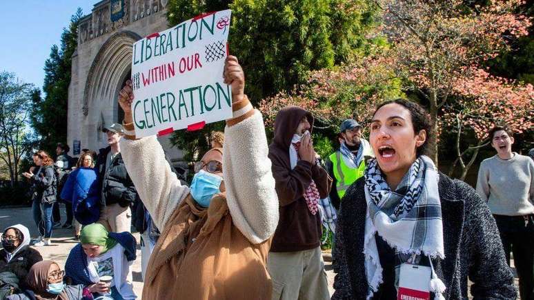 Manifestantes na Universidade de Yale em New Haven, em Connecticut