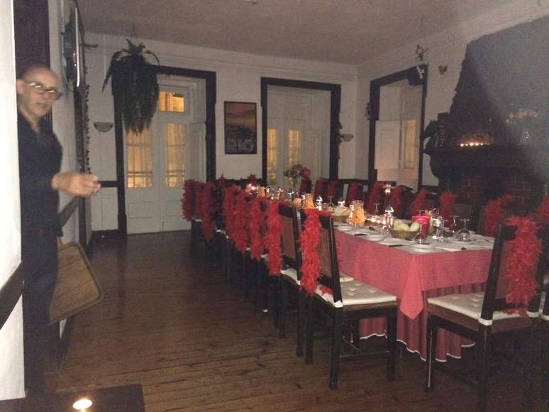 Enoir da Luz em seu restaurante em Lisboa