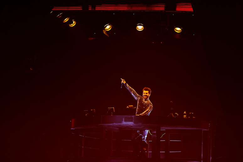 DJ Alok durante show em Bras&iacute;lia