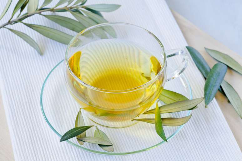 Chá de oliveira 