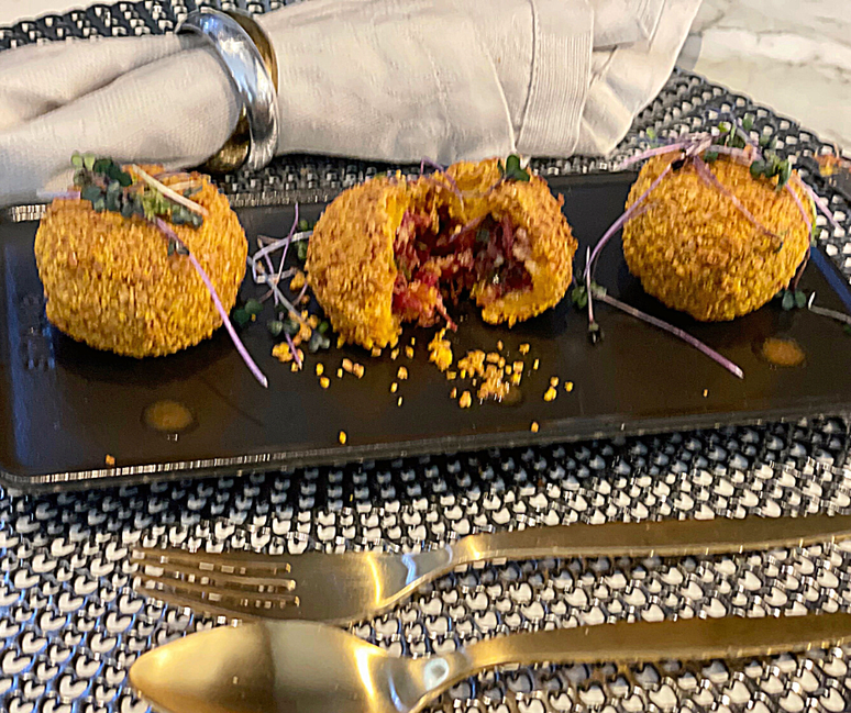 BOLINHO DE ABÓBORA COM CARNE SECA