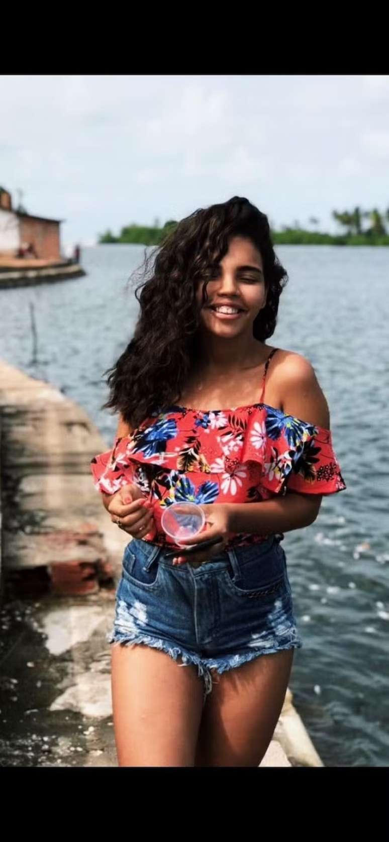 A ex-BBB Giovanna PItel durante a transi&ccedil;&atilde;o.