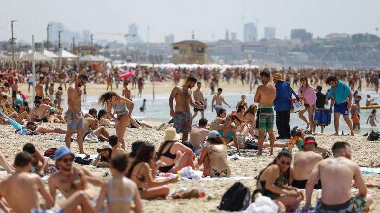 People in Tel Aviv enjoying the beach People in Tel Aviv enjoying the beach