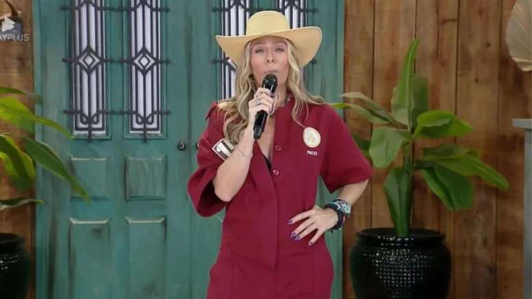 Adriane Galisteu em 'A Fazenda 15'. Reprodu&ccedil;&atilde;o/Playplus