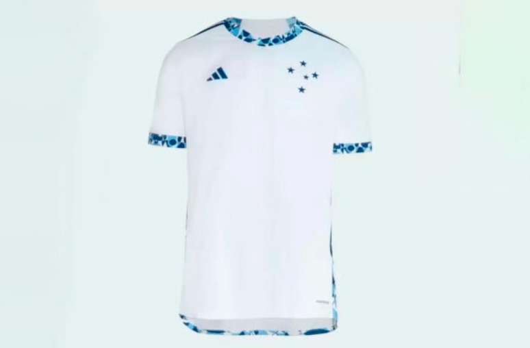 Reprodução/ Twitter - Legenda: Camisa branca do Cruzeiro com inspiração na 'Igrejinha da Pampulha'