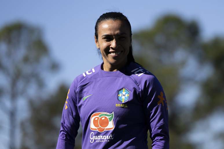 Marta anuncia aposentadoria da Seleção 