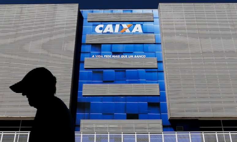 Mais de um milhão de candidatos devem fazer as provas do concurso da Caixa Econômica Federal.