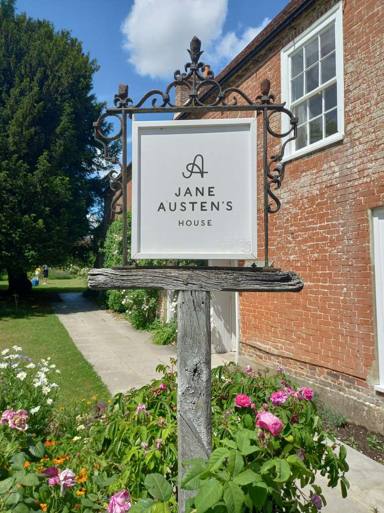 Em Hampshire é possível seguir os passos de Jane Austen
