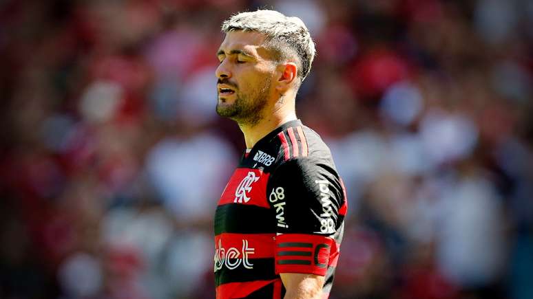 Arrascaeta fez mais uma partida discreta pelo Flamengo