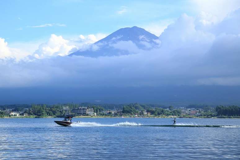 A região dos cinco lagos fica ao norte do Monte Fuji, na província de Yamanashi