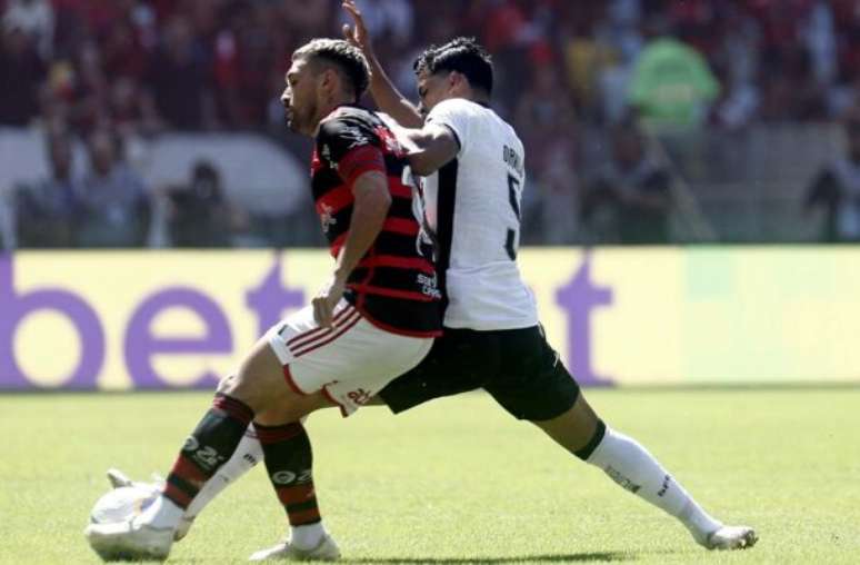 Flamengo perde para o Botafogo. Tite não faz o time jogar bem