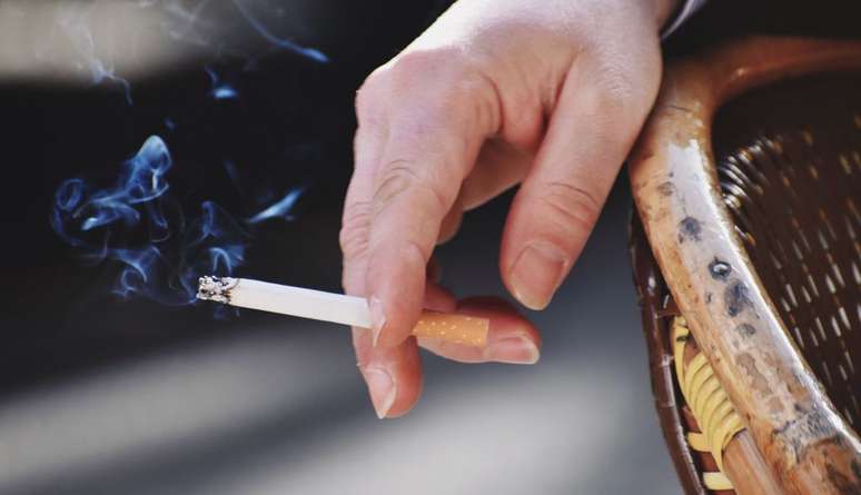 Merokok setiap hari akan membahayakan kesehatan Anda, seperti yang ditunjukkan dalam video yang memperlihatkan paru-paru seorang perokok (Gambar: dua puluh20foto/Pexels)