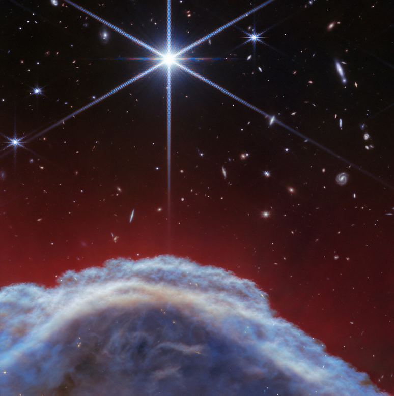Parte da Nebulosa Cabeça de Cavalo em foto tirada pelo telescópio James Webb (Imagem: Reprodução/ESA/Webb, NASA, CSA, K. Misselt (University of Arizona) and Abergel (IAS/University Paris-Saclay, CNRS)